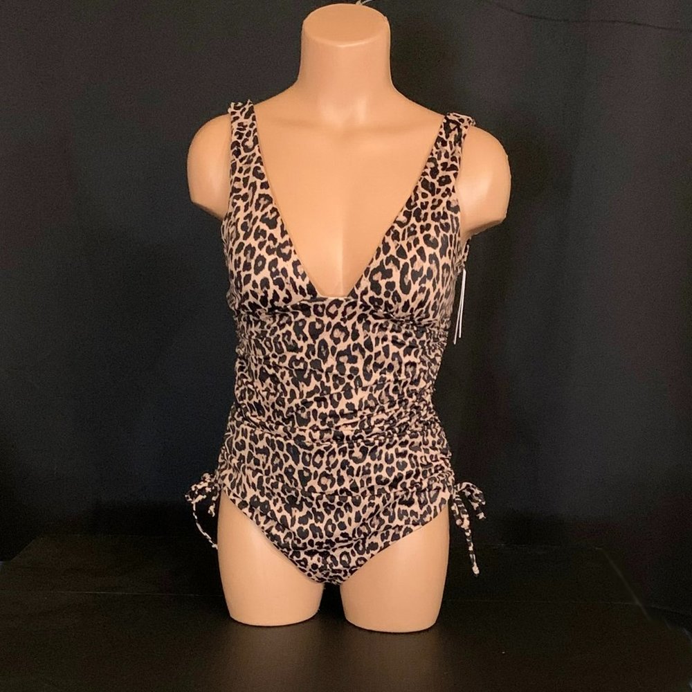 Victoria's Secret Swim Ruched Plunge One-Piece Swimsuit New With Tags